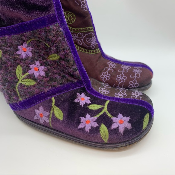COPY - VINTAGE Boho Floral Embroidered Velvet Heeled Midi Boot By Kenneth Cole … - Picture 3 of 15
